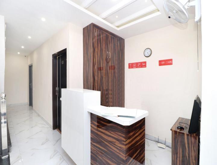 Hotel Wisteria -Main Highway Hotel Zirakpur Exterior photo
